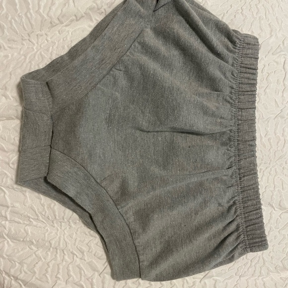 Toddler 6 pieces of 12- 18 month baby clothes - Picture 6 of 15